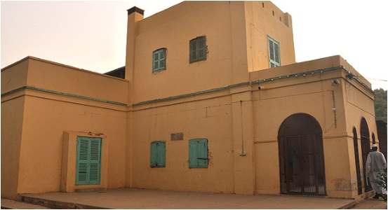 قصر دينار في دارفور