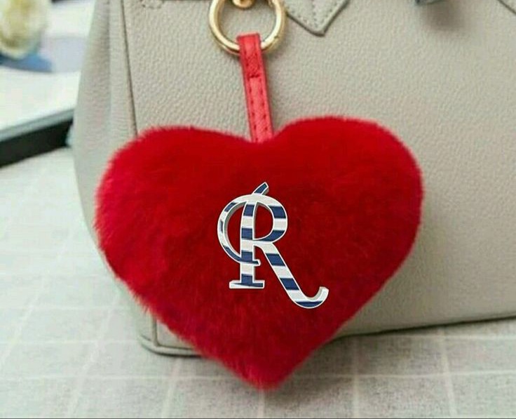 حرف R في قلب حب, حرف R رومانسي , حرف R بالصور